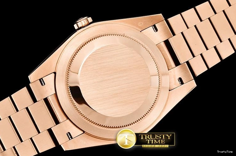 0223 RDD0210A – DayDate 40mm Youthful 679